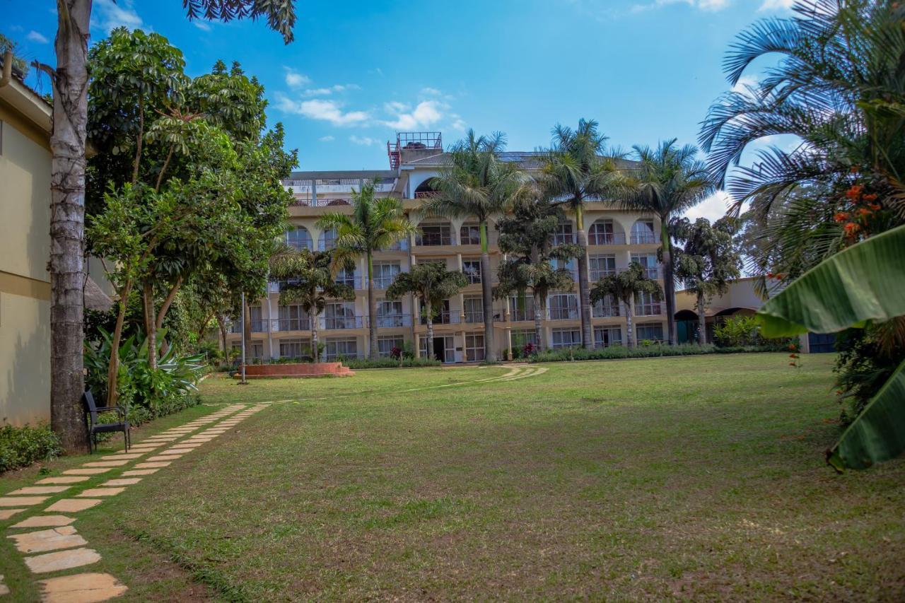 Garden Courts Hotel Masaka Eksteriør bilde